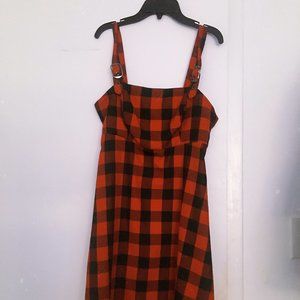Hottopic- Mrs. red